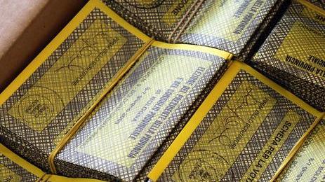 Quattro assunti e non sei per l’ufficio elettorale