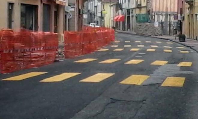 Strisce pedonali a non finire 