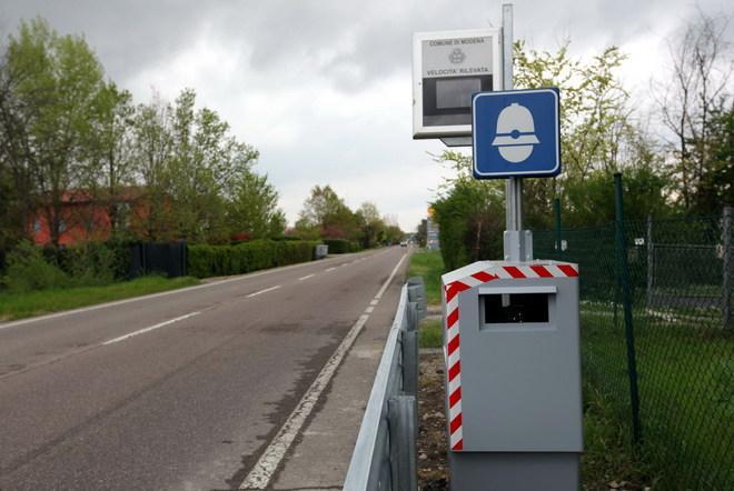 «Contrada, sì ad una rotatoria ma l’autovelox deve restare»