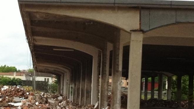 Lavori all’ex Amga rimossi tutti i rifiuti