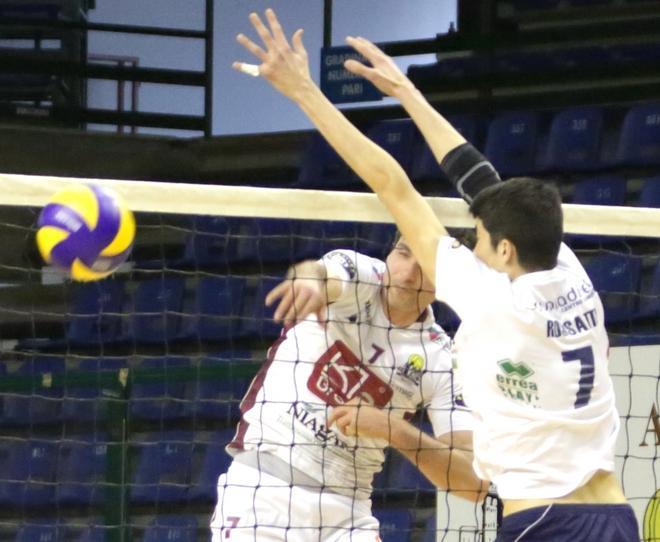 Messa con le spalle al muro esce la più bella Ka Group 