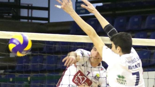 Messa con le spalle al muro esce la più bella Ka Group