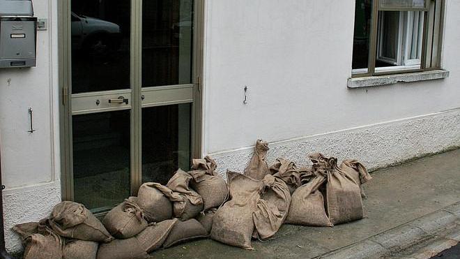 Un torrente d’acqua ha invaso le case