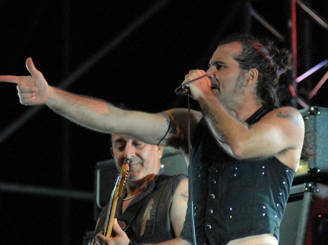 «Così Oliena mi ha rapito»: Piero Pelù racconta l’isola 