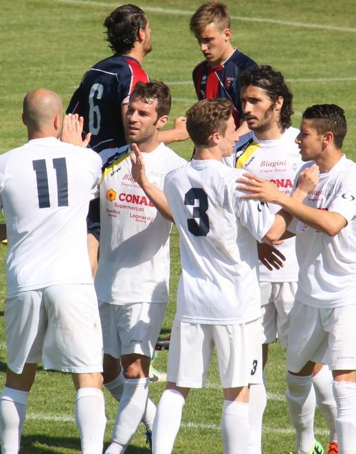 Il Castelfranco cala una bella cinquina e saluta mister Chezzi 