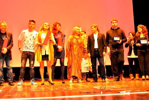 Tre giovani promesse del canto in volo verso Sanremo 