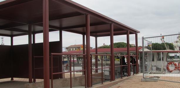 È polemica: la nuova pensilina è controvento 