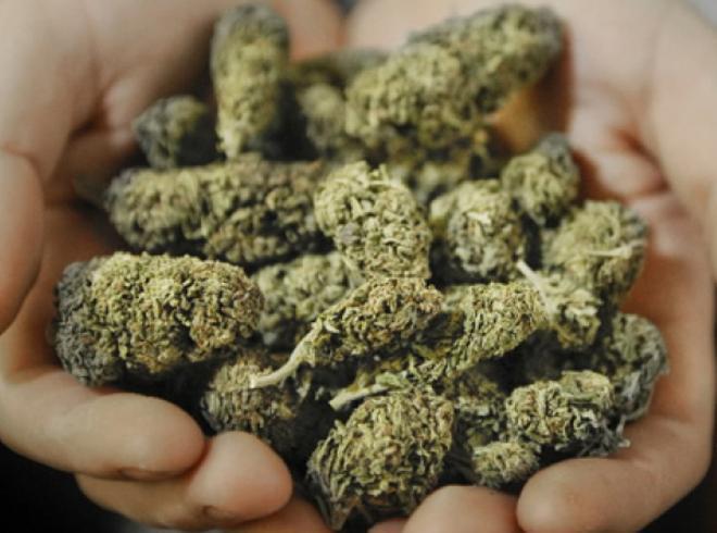 Spacciavano marijuana a minorenni: condannati