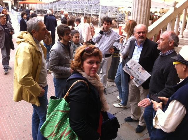 Sette candidati contro il sindaco: togli i divieti per i banchetti 