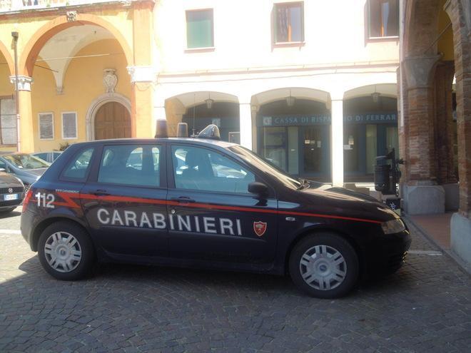 «La casa rischia di allagarsi, Portate tutto in giardino». E il falso idraulico si porta via i gioielli 