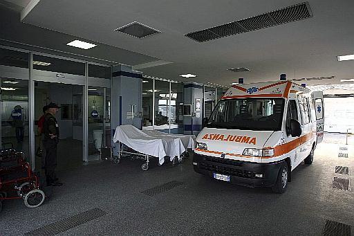 Modena, anziano automobilista pestato dopo banale incidente 