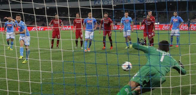 Cagliari troppo rilassato il Napoli non trova ostacoli 