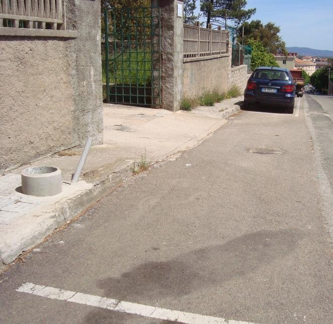 Via Demartis ancora al buio, proteste
