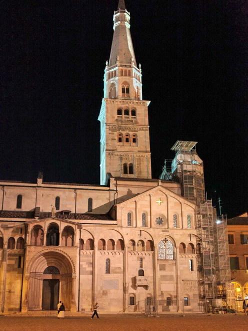 Duomo, racconti per storia e immagini 