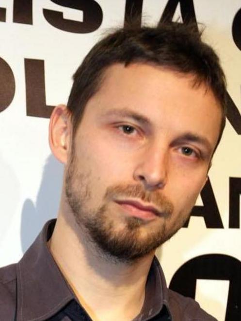 Auto blu, Favia fa le pulci a Muzzarelli 