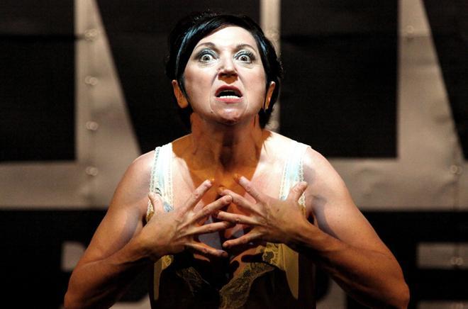 Maria Paiato: Anna Cappelli, una borghese piccola piccola 