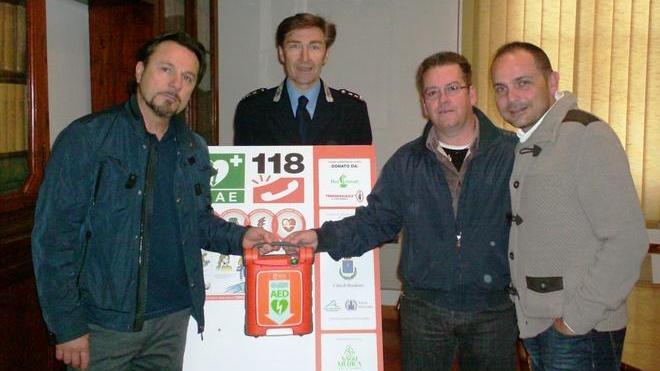 Bondeno, donato un defibrillatore