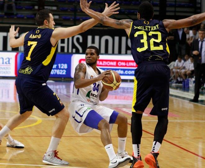 Cambia solo lo spartito per una Mobyt vincente 