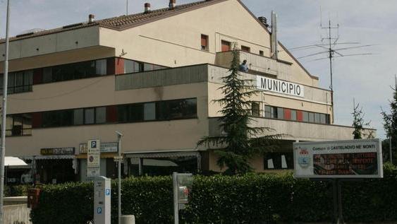 Elezioni, si accende la bagarre a Castelnovo