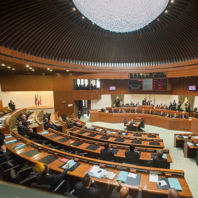 Regione Sardegna, ogni anno 18 milioni per i 317 ex consiglieri 