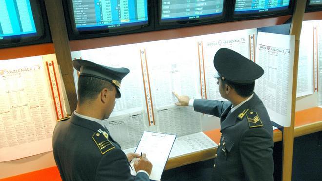 Controlli della Finanza sulle sale giochi: irregolarità a Carpi e Vignola