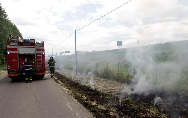 Rogo di “piumini” minaccia l’A1 