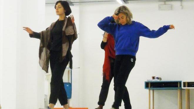 “Inmovimento”, danzare per corpo e ambiente