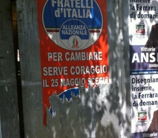 «Hanno strappato due manifesti di Fratelli d’Italia»