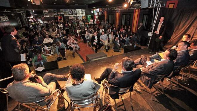 Muzzarelli contestato sui chioschi