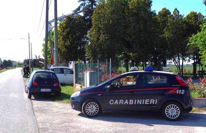 Raffica di furti in abitazioni e auto 
