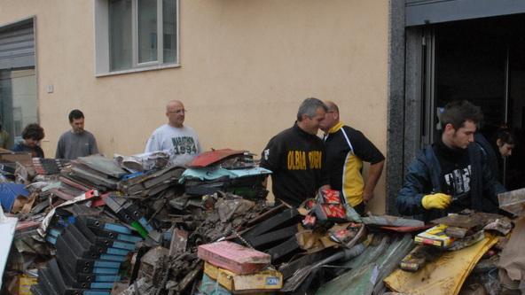 Alluvione, tredici indagati