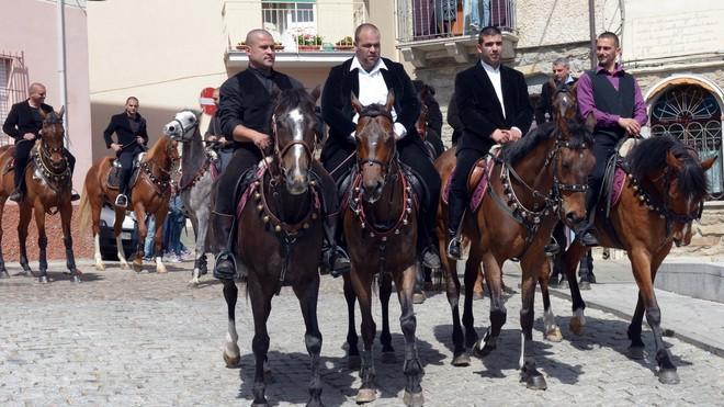 A cavallo fino al santuario di Lula
