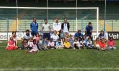 Giochi e simpatia con i piccoli tifosi
