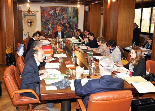 L’ex consigliere indagato resta nello staff dell’assessore Morandi 