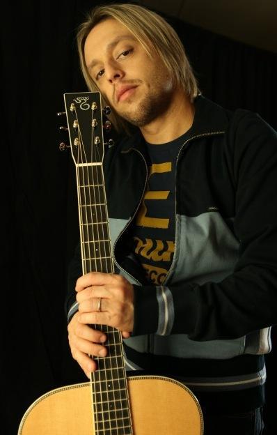 Otto splendide voci in corsa verso il palco dell’Ariston 