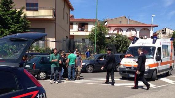 Scontro fra auto in pieno centro a Villacidro, ferita coppia di anziani