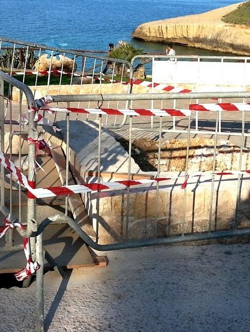 Spostate le docce, l’acqua veniva scaricata in spiaggia