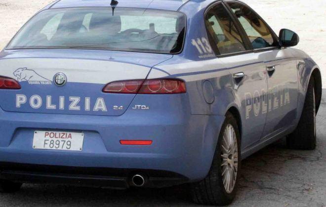 Beve troppo e manda tre poliziotti al S. Anna 