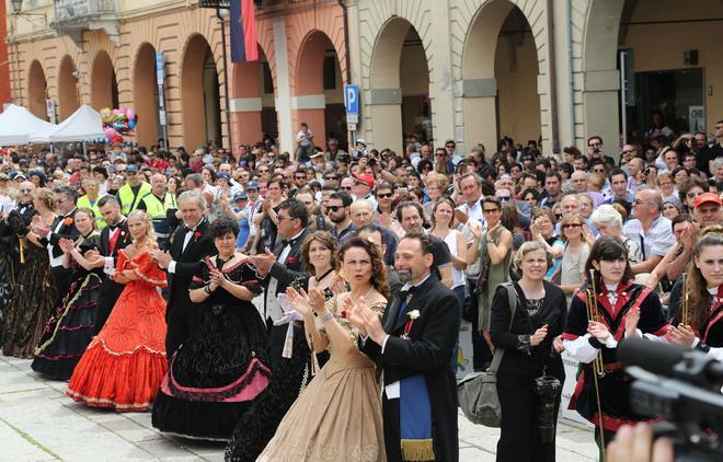 GNOCCATA Ventimila spettatori per il corteo storico e il popolo torna sovrano 