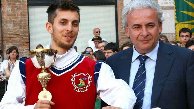 Chiodi rovina la festa a San Giacomo