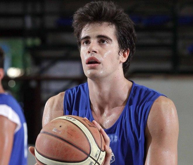 Ravenna strapazza la Mobyt 