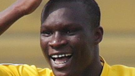 Babacar si toglie l’ultimo sfizio e guida l’Apecar dei sogni