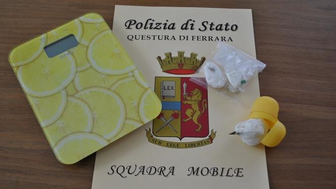 Teneva la cocaina nell’ovetto Kinder