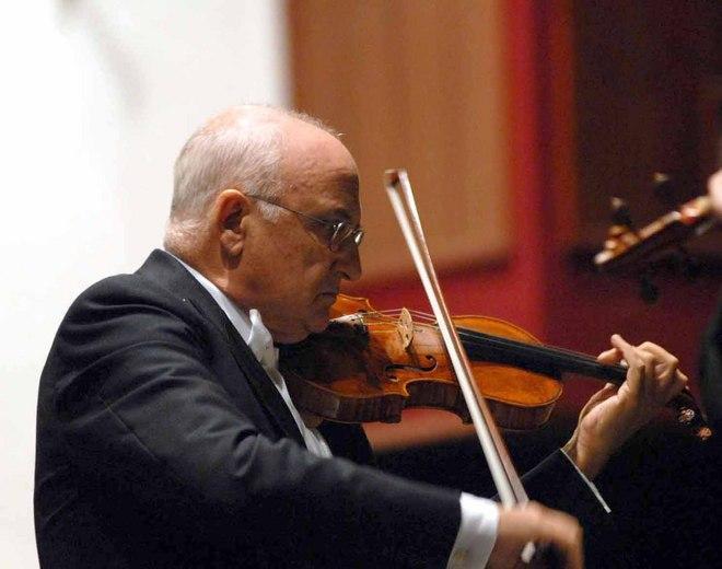 Il violinista Salvatore Accardo e il suo quartetto al Teatro lirico 