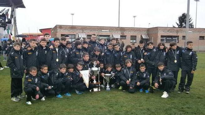 Exploit della Sorso Calcio: porta a casa due trofei