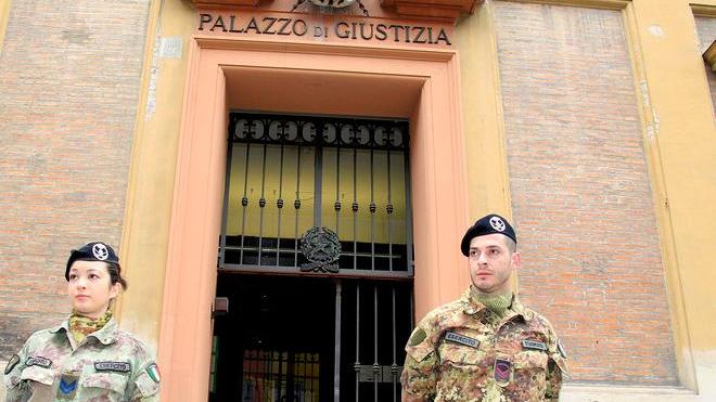 Vigile si difende: era buio, io non c’entro