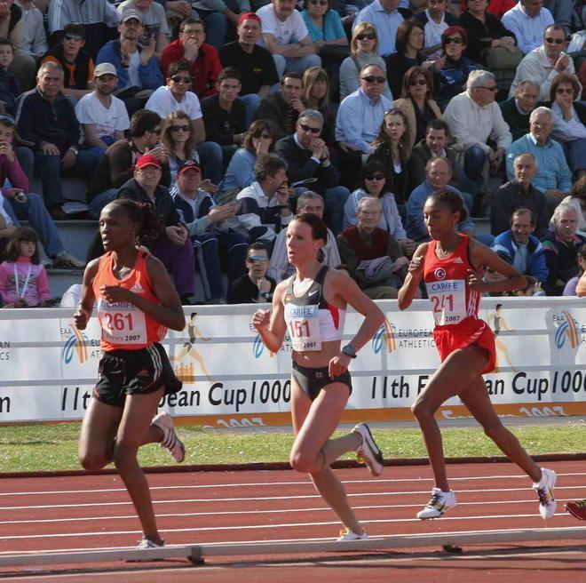 Nell’aprile 2007 il precedente incoraggiante Tra Montale e gli applausi alla Abeylegesse