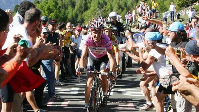 È già febbre “rosa”: seggiovie aperte parcheggi e servizi