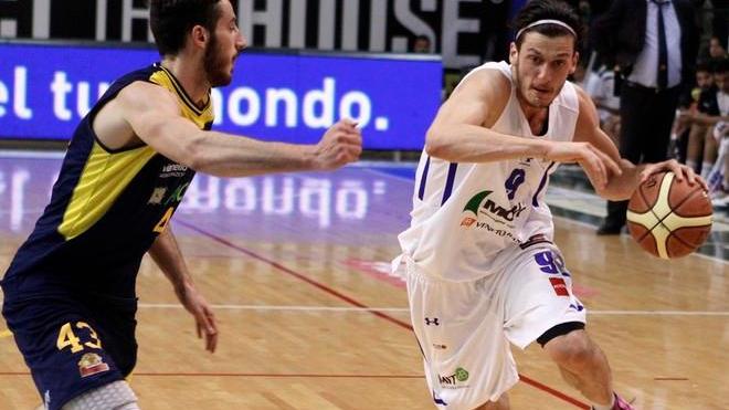 Mobyt, l’ultima sfida è una guerra di nervi