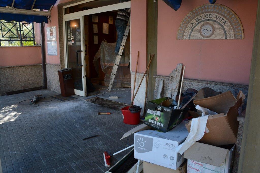 Attentato notturno al “Dolce vita”, paura fra i residenti della zona